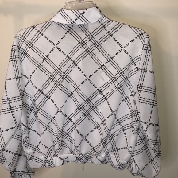 Cropped button down shirt 👚 - Picture 3 of 3